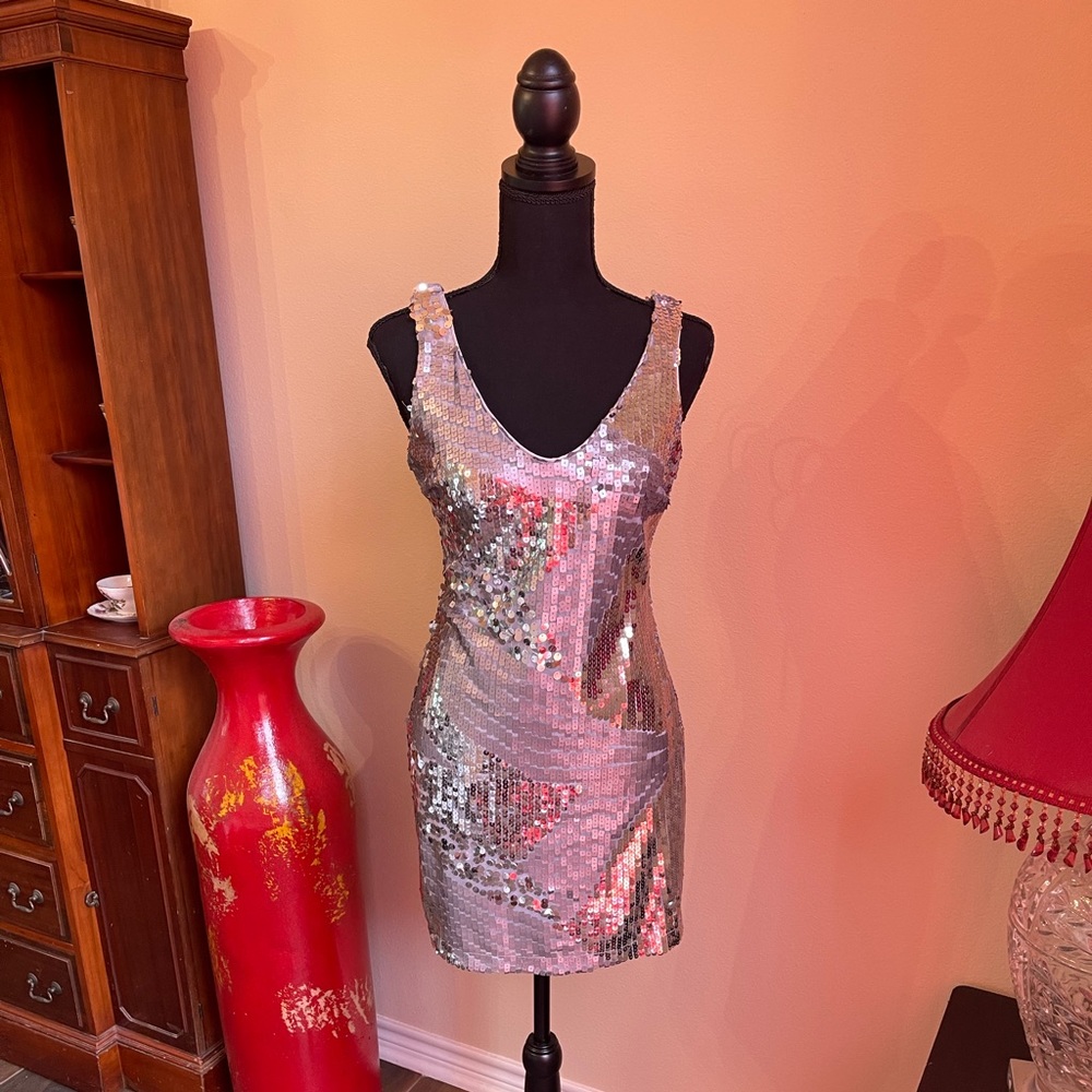 B. Darlin Silver dress size 5-6